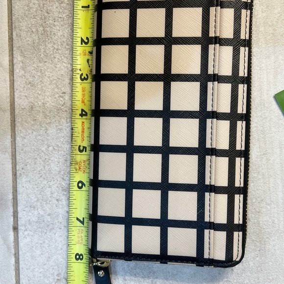Kate Spade Wallet in excellent condition! - Picture 3 of 9